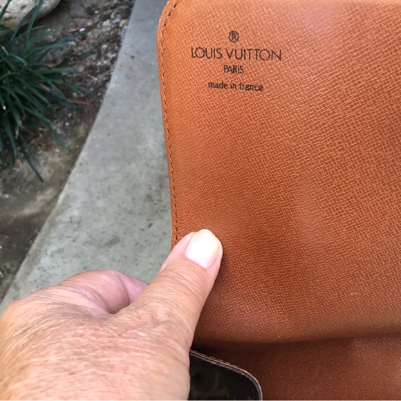 Authentic Louis Vuitton Cartouchier MM - Picture 6 of 11